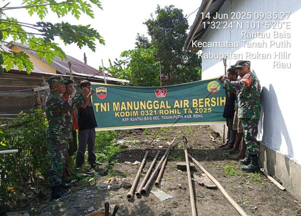 Penuhi Air Bersih di Mushollah Robiatul Umri, Koramil 0321-02/TP Bangun Sumur Bor