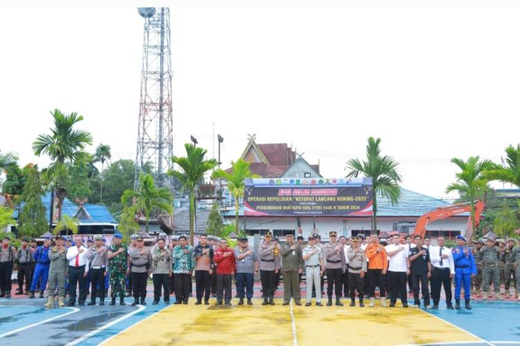 Pj Sekda Inhil Hadiri Apel Gelar Pasukan Operasi Ketupat Lancang Kuning Tahun 2025