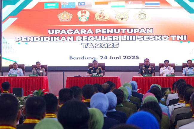 TNI Cetak Kader Strategis Hadapi Ancaman Nyata dan Konflik Global