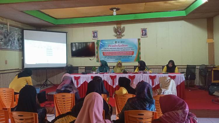 UPT Puskesmas Tembilahan Hulu Gelar Pembekalan Tim PMT Berbasis Pangan Lokal di Kantor Desa Sungai Intan