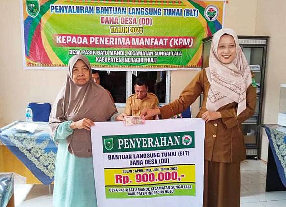 Telah Cair, Warga Kurang Mampu di Inhu Terima BLT Desa