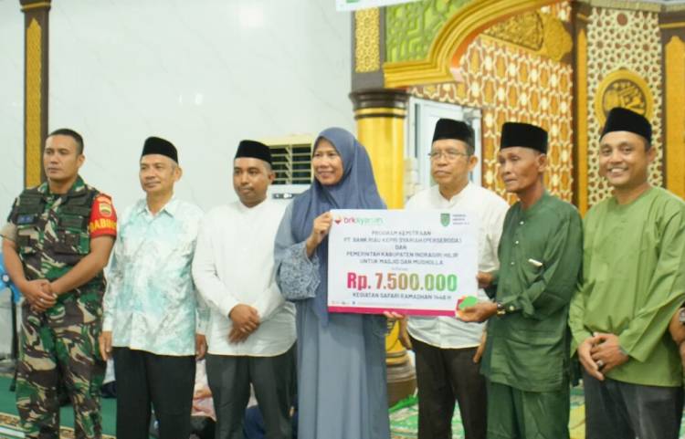 Wabup Yuliantini Silaturahmi Dengan Masyarakat Kecamatan Enok