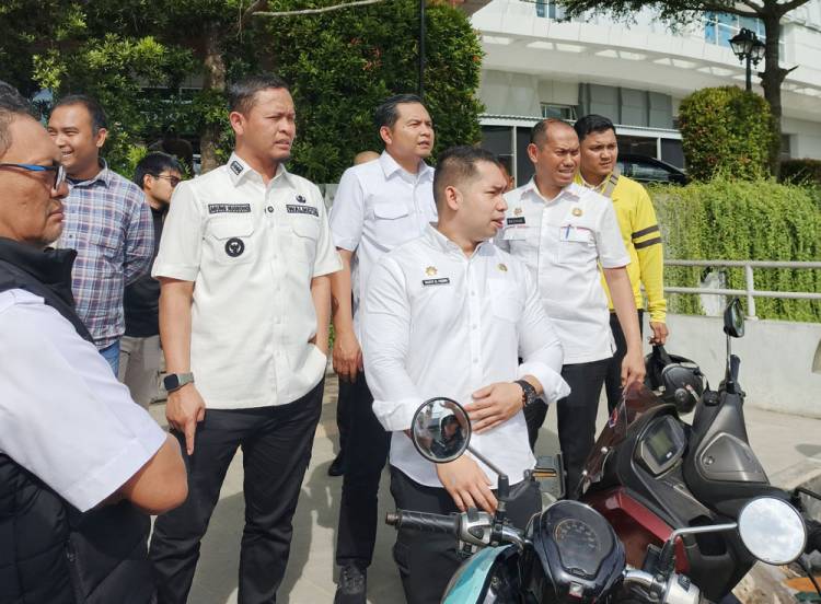 Turunkan Tarif Parkir, Wali Kota Agung Nugroho Terbitkan Perwako