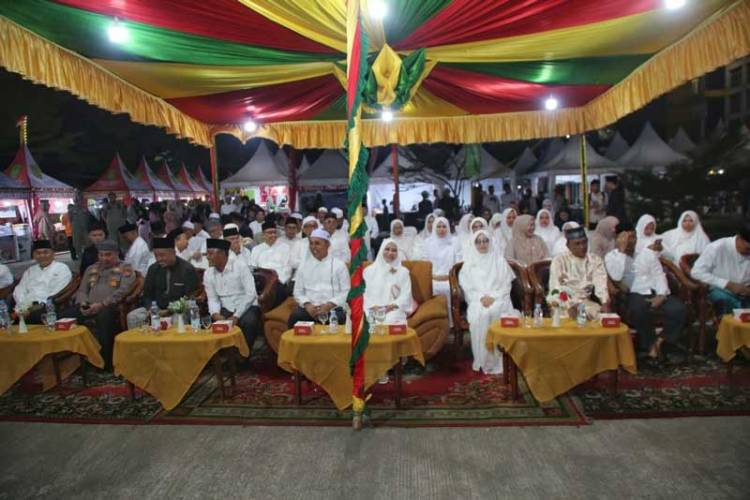 Bupati Herman Hadiri Tablig Akbar Bersempena Rangkaian Milad Inhil Ke-61, "Syukuri Anugerah Bangkitkan Marwah"