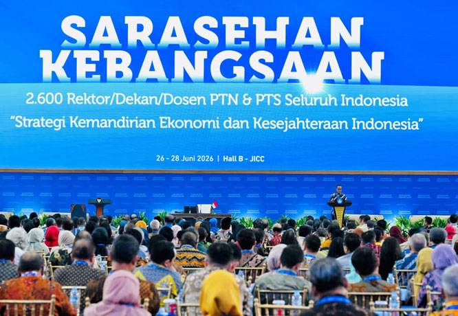 Panglima TNI Dampingi Presiden RI Tutup Sarasehan Kebangsaan KSTI 2026