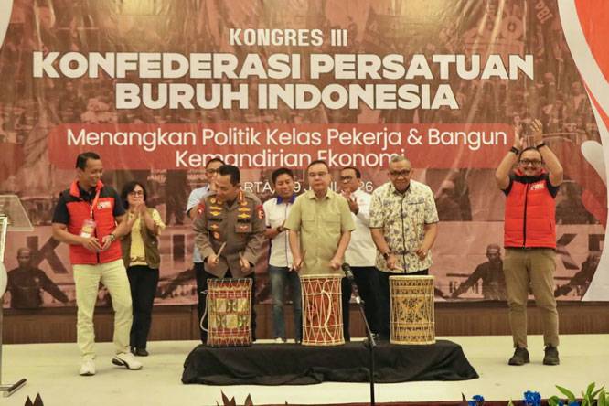 Wamenaker A jak Serikat Buruh Berkolaborasi Revisi UU Ketenagakerjaan dan Regulasi K3