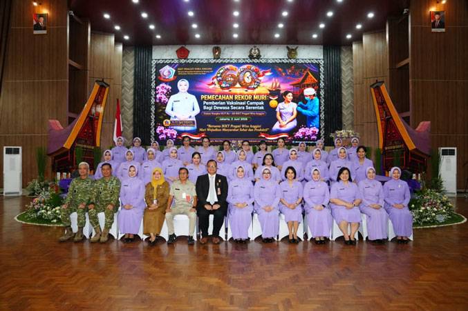 IKKT Pragati Wira Anggini Pecahkan Rekor MURI Vaksinasi Campak Dewasa Terbanyak