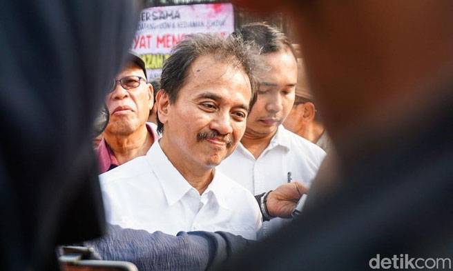 Roy Suryo dan dr Tifa Ditangkap Terkait Tudingan Ijazah Palsu Jokowi
