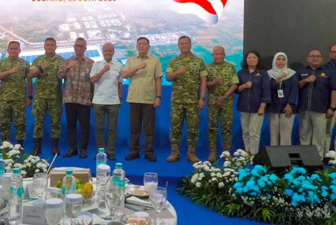 Wapang TNI Bersama Menhan RI Tinjau Lokasi Industri Strategis dan Yonif TP 938/Pancasona