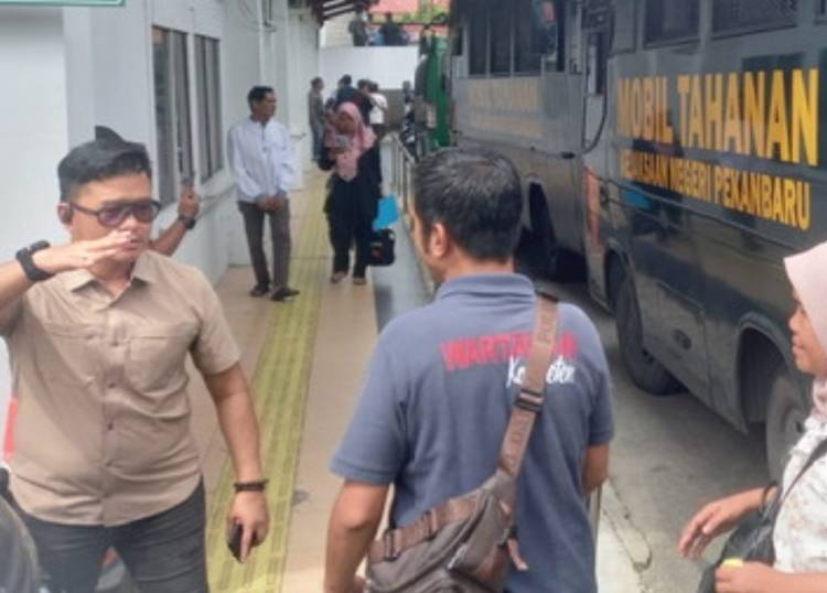 Enam Tahanan Kabur Ketika Turun dari Mobil di PN Pekanbaru