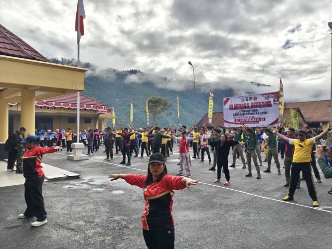 Senam Jumat Sehat Gabungan TNI, Polri dan Pemda Kabupaten Puncak Jaya