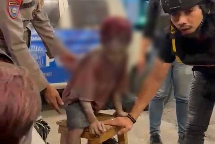 Pasutri di Pangkalan Kerinci Eksploitasi Anak Jadi Pengemis dan Manusia Silver
