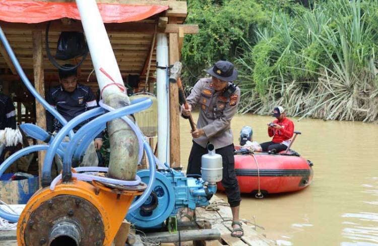 Polres Kampar Sasar PETI di Aliran Sungai Subayang, 3 Rakit Diamankan