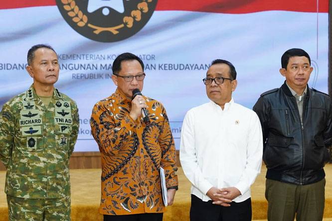 Wakil Ketua I Satgas PRR Letjen TNI Richard Tampubolon dampingi Ketua Satgas: Satgas PRR Minta K/L dan Pemda Tancap Gas Pemulihan Permanen