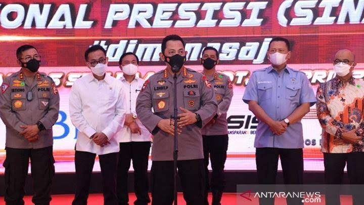Apresiasi Program Vaksinasi Polri, Ketua Komisi III DPR RI Berharap Ada Tindakan Hukum kepada Mafia Penimbun Obat-Obatan
