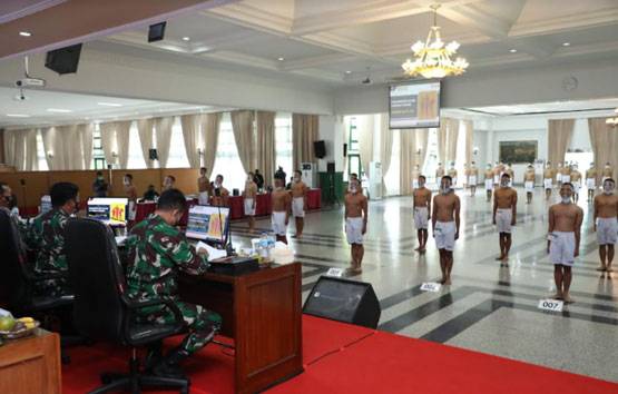 Panglima TNI Pimpin Sidang Pantukhir Terpusat Taruna-Taruni Akademi TNI Tahun 2021