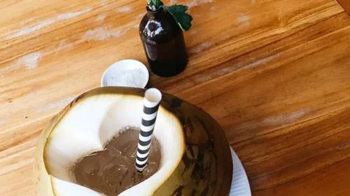 6 Manfaat Konsumsi Air Kelapa, Sumber Hidrasi hingga Turunkan Kadar Gula