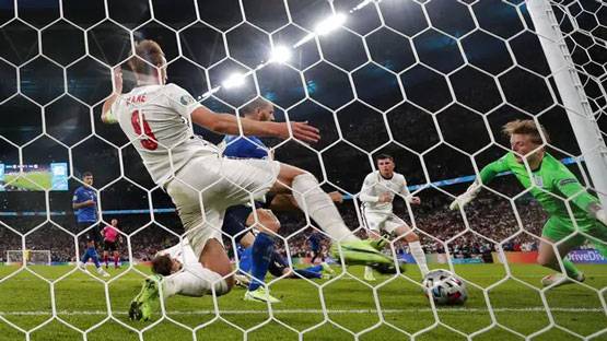 Hasil Final Euro 2020 : Drama Adu Penalti Bawa Italia Juara