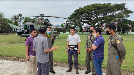Heli Super Puma Dukung Evakuasi Dua Jenazah Teroris Poso
