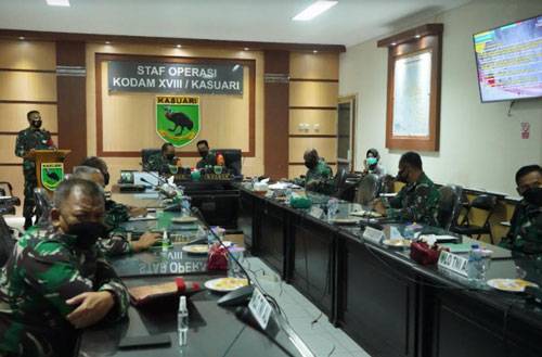 Kodam XVIII/Kasuari Bergerak Cepat Bantu Pemda Atasi Pandemi Covid-19 Dengan Membentuk Kogasgabpad