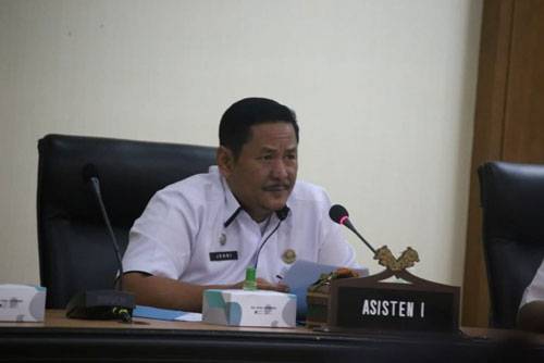 Asisten I Setdaprov Riau Pimpin Rapat Bantuan Pendidikan dan Beasiswa Tahun Anggaran 2021