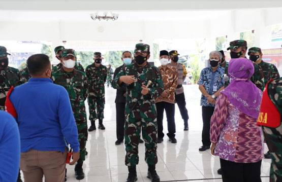 Panglima TNI Pastikan Kesiapan Tenaga Tracer Covid-19 di Yogyakarta