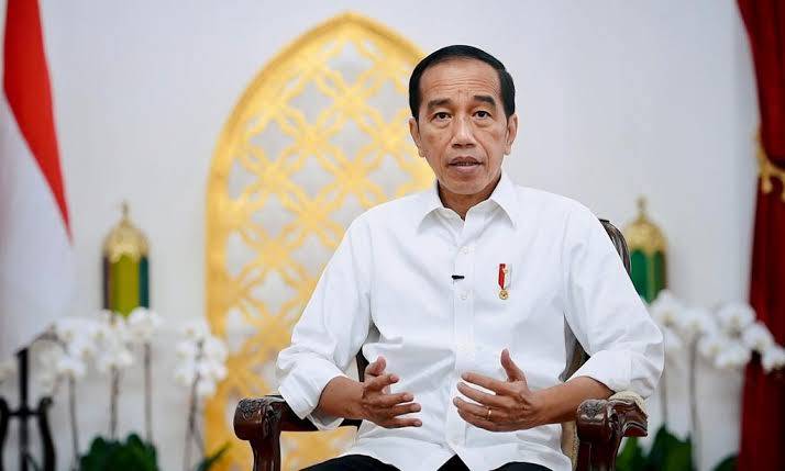 Presiden Jokowi Ingatkan Masyarakat Covid-19 Belum Berakhir, Kembali Minta Pakai Masker Meski di Luar Ruangan