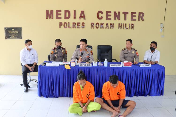 Polres Rohil Ungkap Kasus Pembunuhan Berencana Dalam 24 Jam, Pelaku Ipar dan Adik Korban