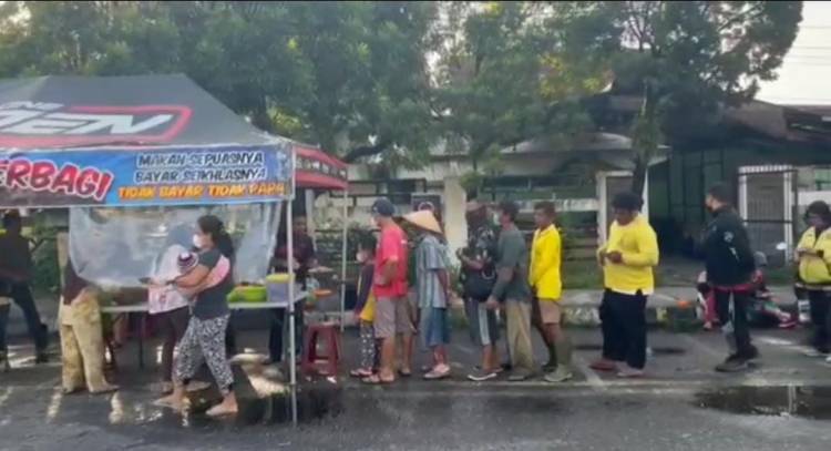 Warung Berbagi Berjuta Faedah Seorang Perwira Polisi di Pekanbaru