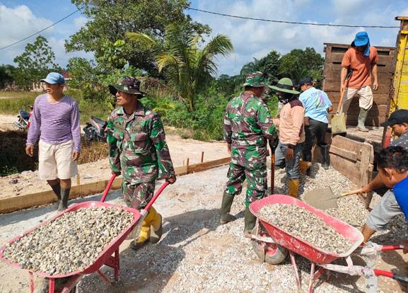Satgas Pra TMMD ke 114 Kodim 0301/PBR Tetap Bekerja di Hari Libur