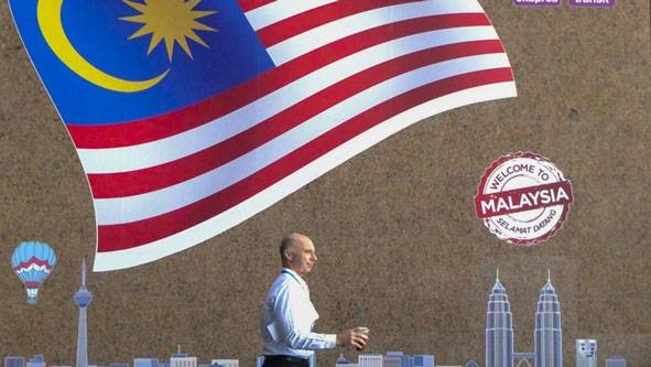 Ada Razia Imigran Gelap, Ribuan WNA Tinggalkan Malaysia