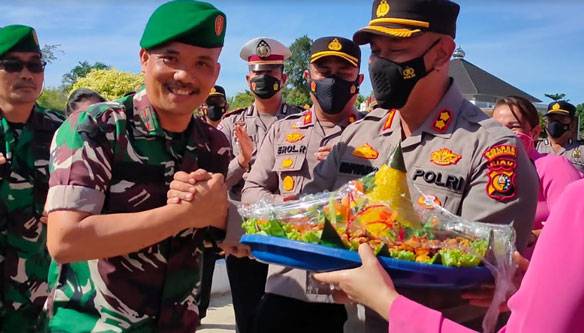 Kejutan Kodim 0313/KPR Kepada Kapolres Rohul di Hari Bhayangkara