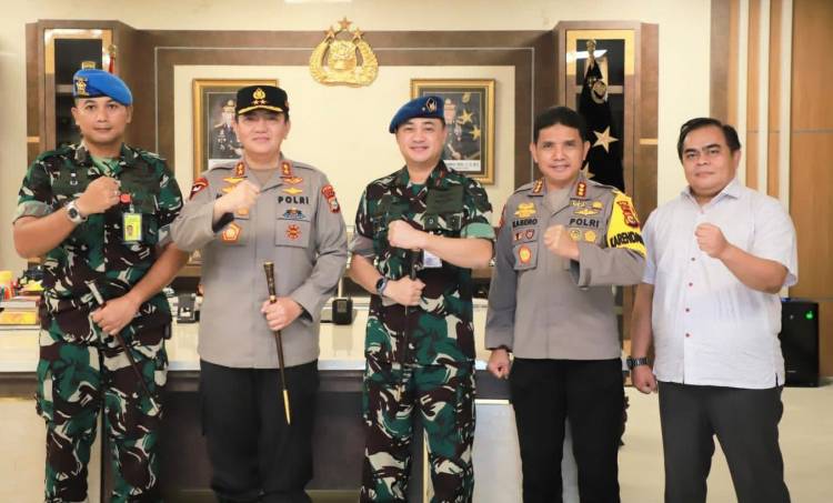 Terima Kunjungan Silaturahmi Danlanud RSN Pekanbaru, Kapolda Riau Irjen Mohammad Iqbal : Yakin, Sinergitas TNI/Polri Semakin Solid