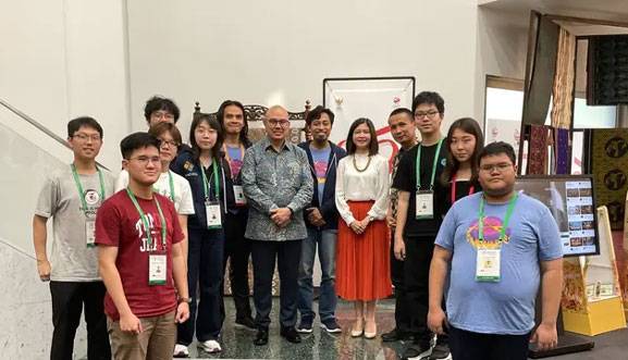 Pemuda Indonesia Raih Medali Perak dan Perunggu di 64th International Mathematical Olympiad di Jepang