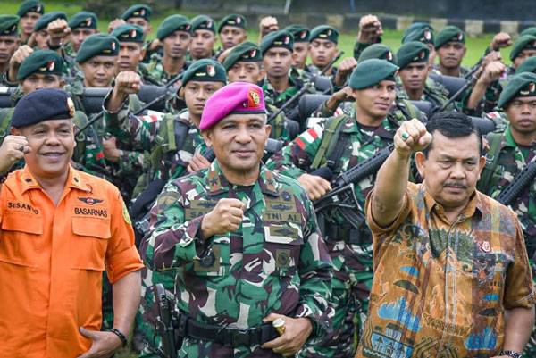 Danlantamal IX Hadiri Upacara Pemberangkatan Satgas Pengamanan Pulau Terluar XXVI Tahun 2023