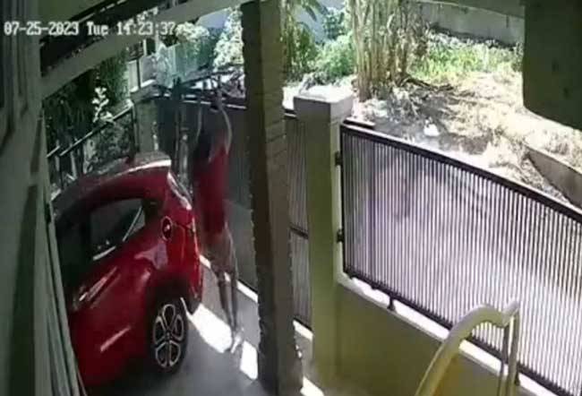 Aksi Pencurian Sepeda Terekam CCTv, Pelaku Pakai Avanza