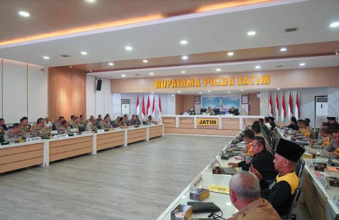 Mayjen TNI Rafael Terjunkan Ribuan Personil, Kawal Peringatan 1 Suro dan Suron Agung