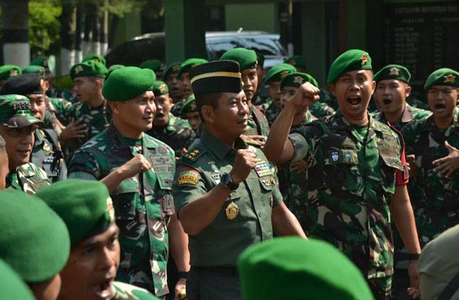 Aster Panglima TNI Berikan Pembekalan Binter kepada Satgas Yonif 512/QY
