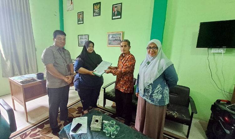 Berkas Kelulusan Ditahan Sekolah, Pj Walikota Pekanbaru dan Pj Gubernur Riau Permudah Anak Lanjutkan Pendidikan