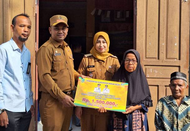 Pemkab Rohil Mulai Salurkan BLT  Enam Bulan Sekaligus Kepada 17.500 KPM