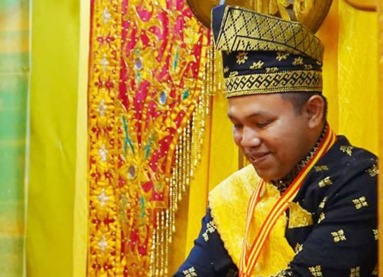 Memimpin Dengan Keteladanan, Bukan Kekuasaan