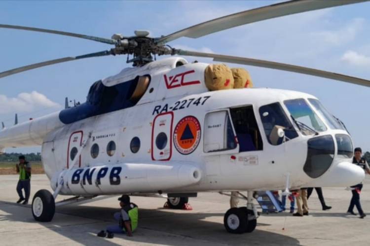 Heli Mi-8 Water Bombing Tiba di Riau, Tambah Kekuatan Udara Padamkan Karhutla