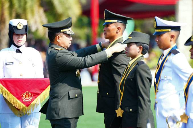 Panglima TNI Lantik 734 Perwira Prajurit Karier TNI TA 2026