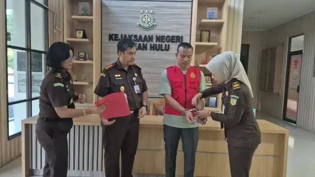 Kejari Rohul Bebaskan Tersangka Pencurian dan Pengancaman dengan Mekanisme Restorative Justice