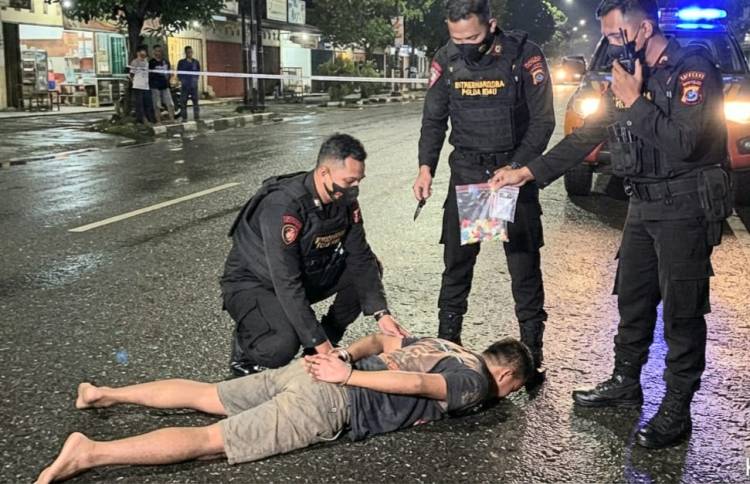 Serang Polisi, Pengedar Ekstasi di Pekanbaru Dilumpuhkan dengan Timah Panas!