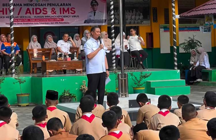 Wawako Pekanbaru Ajak Remaja Waspadai Risiko HIV Sejak Dini