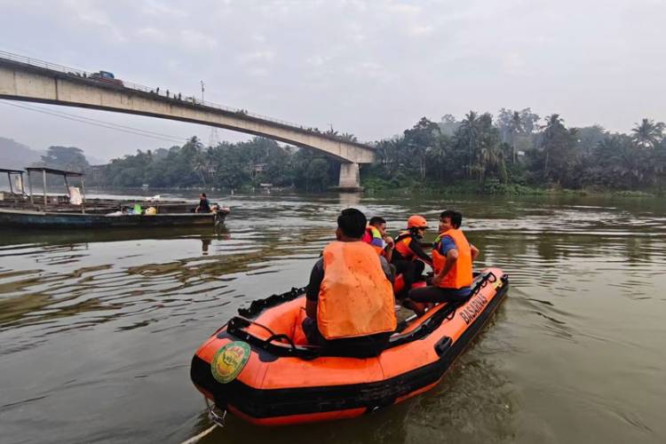 Laka Tunggal, Pemuda yang Jatuh dari jembatan Rantau Berangin Diduga Akibat Standing