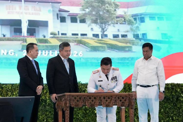 Syahrial Abdi Terima Lulusan IPDN Riau Angkatan 2026