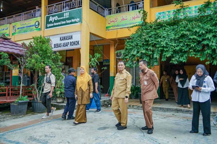 Tinjau MPLS, Wawako Markarius Anwar Tegaskan Jangan Sampai Ada Perundungan