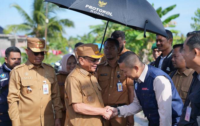 Kunker ke Kampung Nelayan Merah Putih, Bupati H Bistamam Berkomitmen Tingkatkan Ekonomi Pesisir Rohil